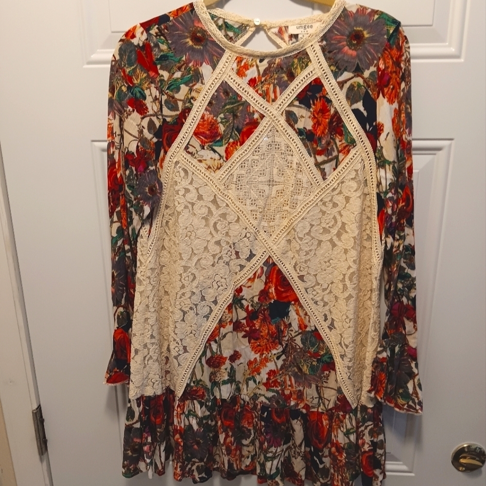 Umgee| Floral Lace Long Sleeve Dress Bell Sleeve Sz Small Tiered Boho Feminine
